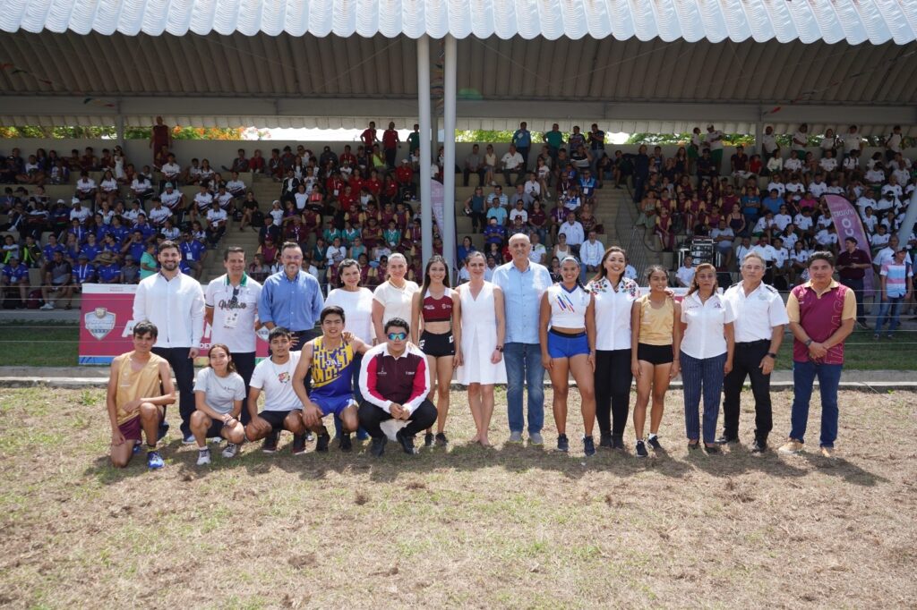 Merino Y Ana Guevara Inauguran Pista Internacional De Atletismo En