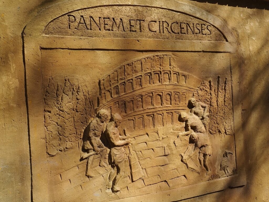 Panem-et-circenses
