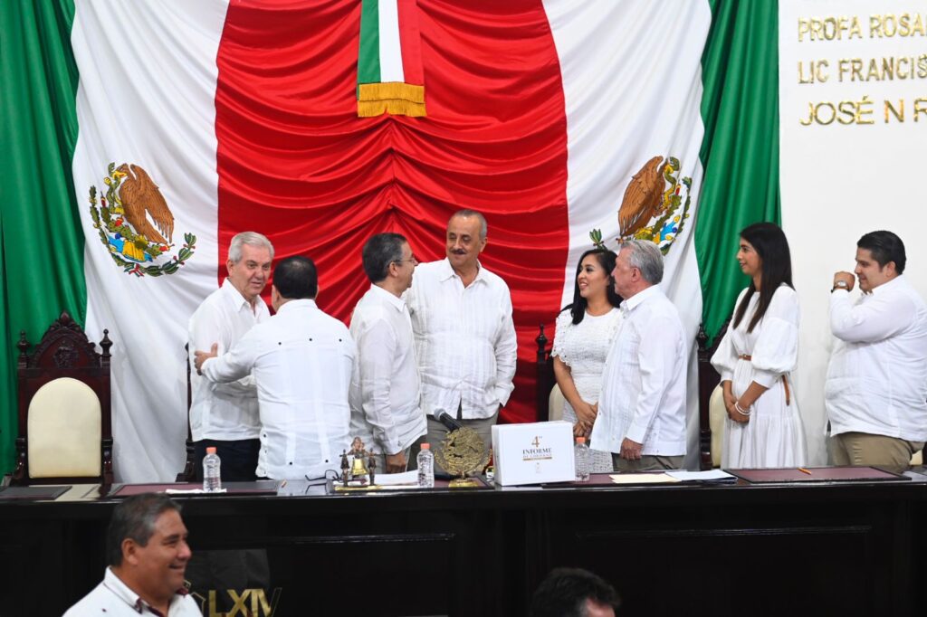 FOTO EJECUTIVO INFORME DE GOBIERNO (1)