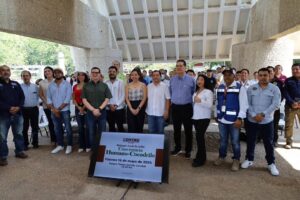 Centro y especialistas definen estrategias para la coexistencia con el cocodrilo de pantano